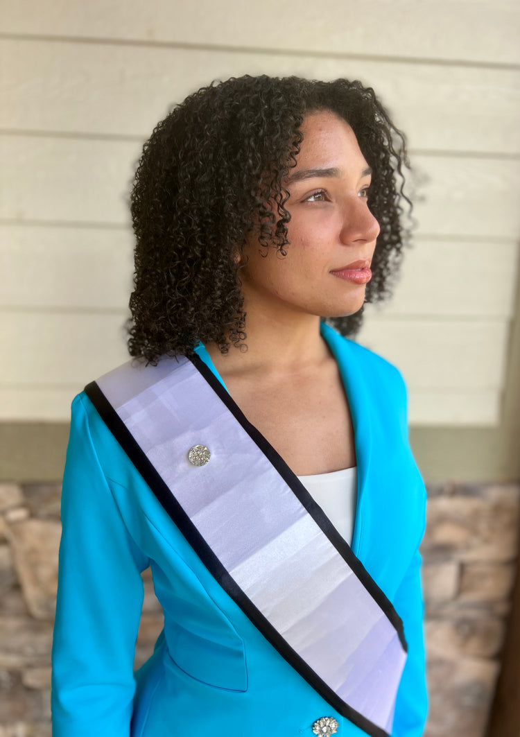 Celestial Queen | Magnetic Brooch Pin