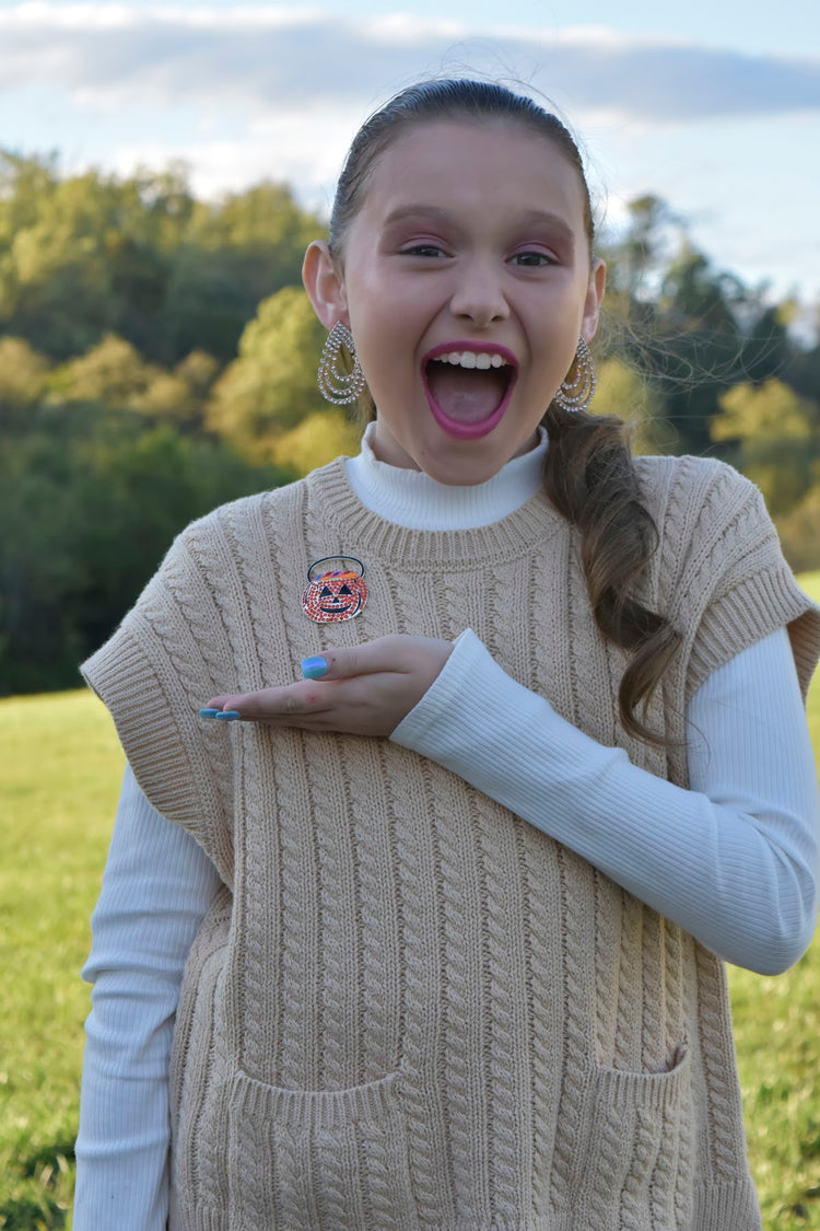 Trick-or-Treat Pumpkin | Magnetic Brooch Pin