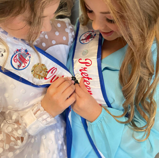 Best Friends | Magnetic Brooch Pin