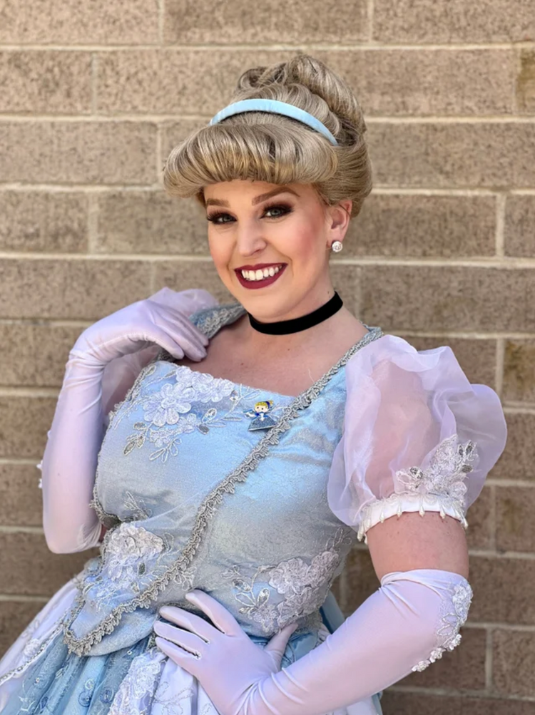 Glass Slipper Princess | Magnetic Brooch Pin