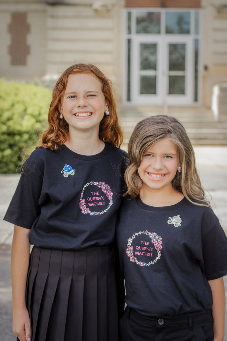 Blue Carriage | Magnetic Brooch Pin