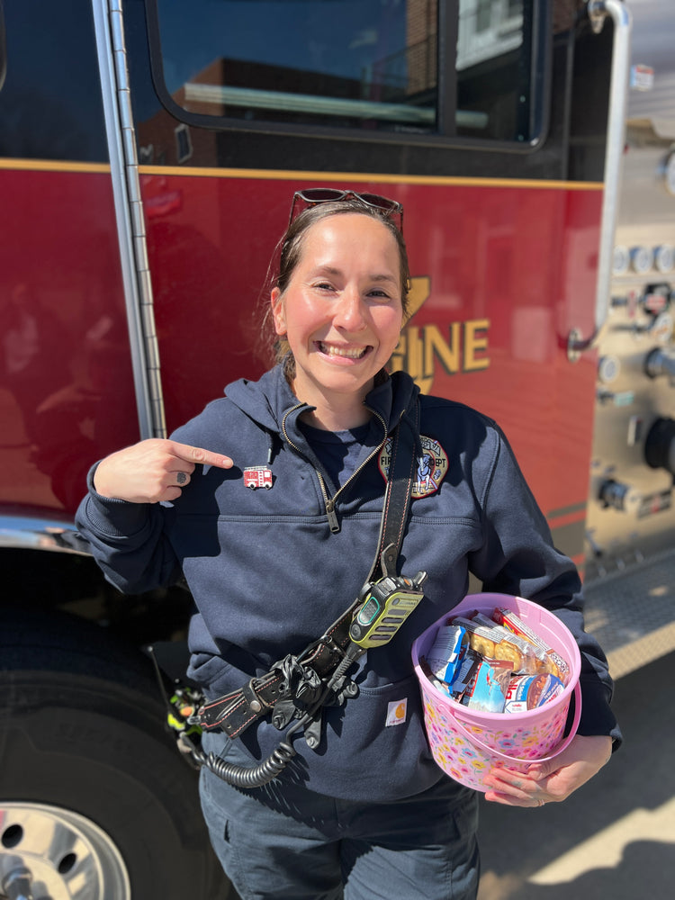 Firetruck | Magnetic Brooch Pin