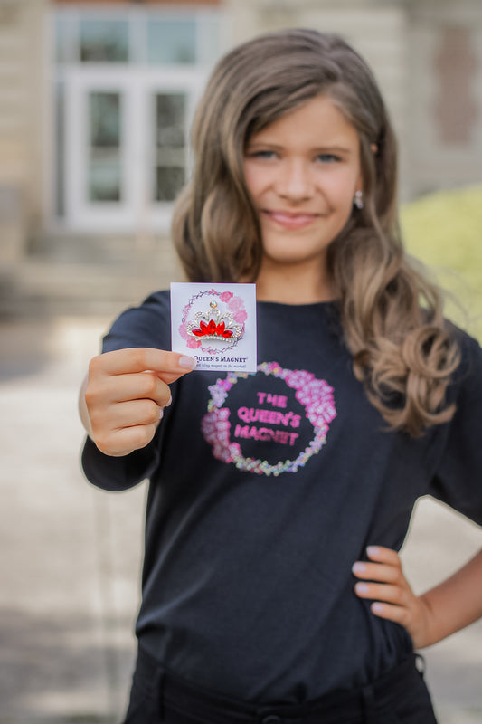 Priscilla Red Crown | Magnetic Brooch Pin