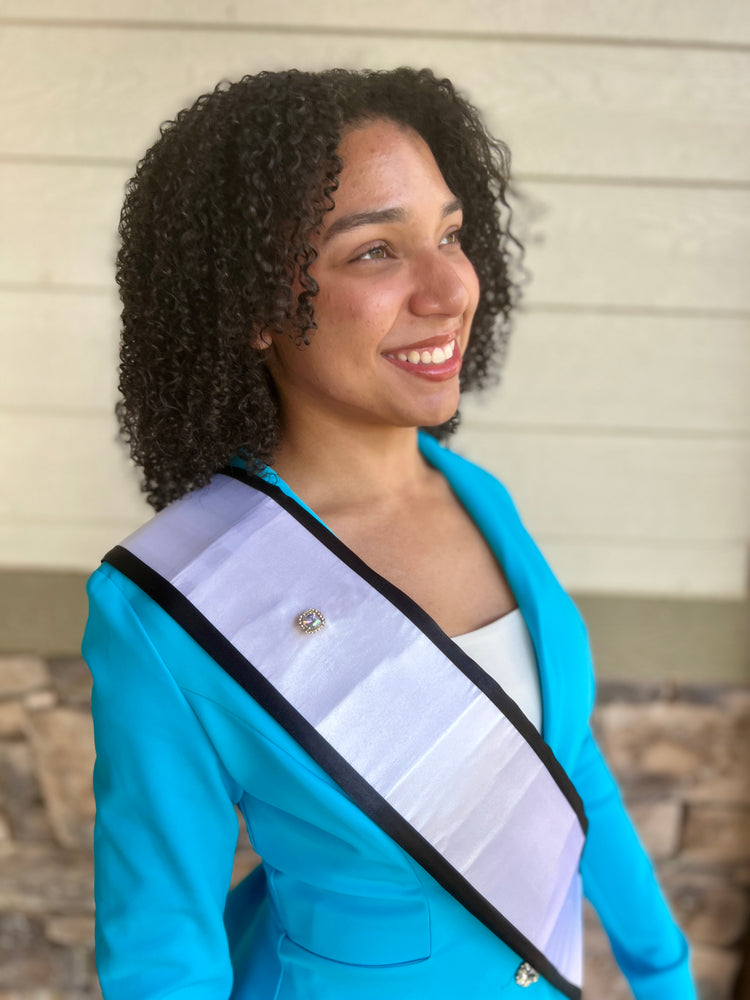 Antique Cushion | Magnetic Brooch Pin