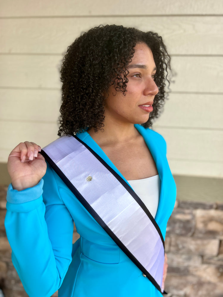 Celestial Queen | Magnetic Brooch Pin