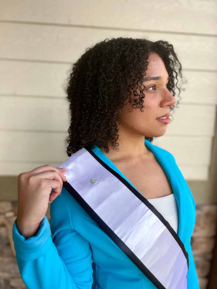 Icy Celestial | Magnetic Brooch Pin