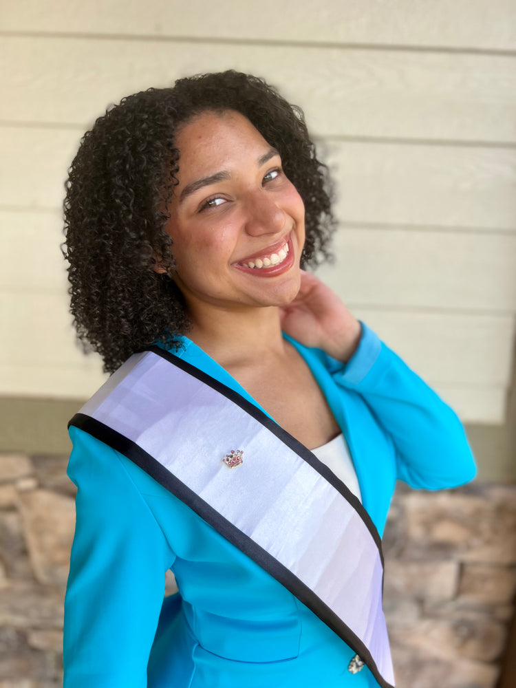 Crown Princess | Magnetic Brooch Pin